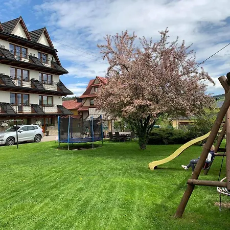 Osrodek Wypoczynku Dziubas Jan - 500 M Od Stacji Narciarskiej Kaniowka Semesteranläggning (resort) 3*