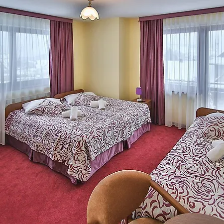 Resort Osrodek Wypoczynku Dziubas Jan - 500 M Od Stacji Narciarskiej Kaniowka 3*